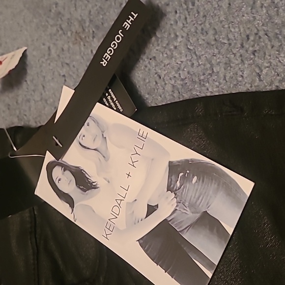 Kendall and Kylie "the jogger" pants - Picture 9 of 9